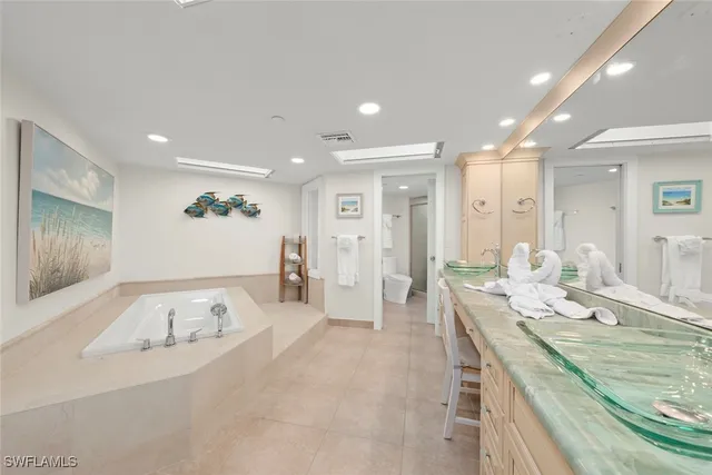 $2,694,000 | 1602 Lands End Village, Captiva, FL 33924