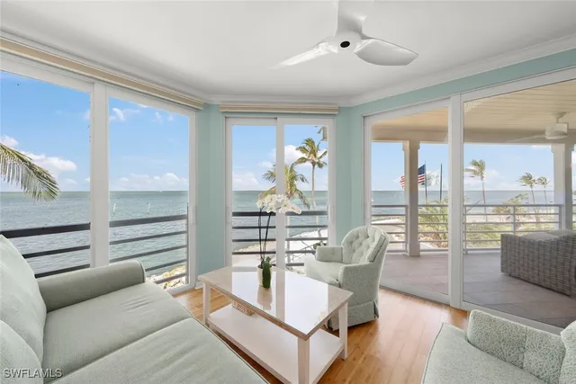 $2,694,000 | 1602 Lands End Village, Captiva, FL 33924