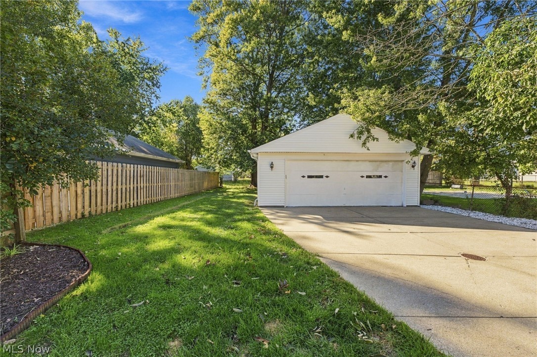 1434 Sunset Road Mayfield Heights, OH 44124 - Photo 11 of 36 Gallery Image 11