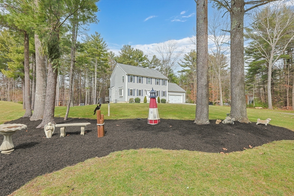 24 Reservoir Road Pembroke, MA 02359 - Photo 3 of 42