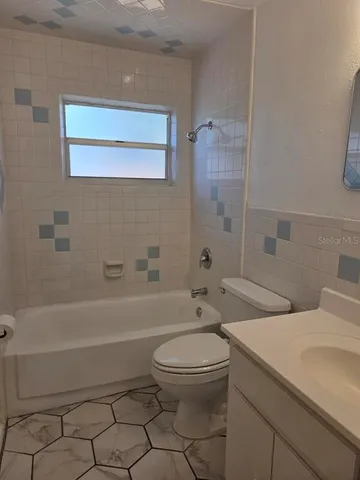 $1,800 | 13364 Helm Street, Largo, FL 33774