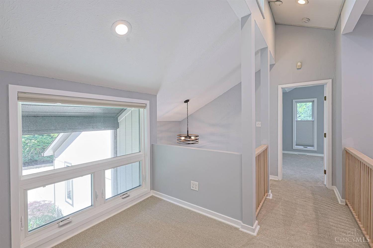 2928 Struble Road Cincinnati, OH 45251 - Photo 19 of 68