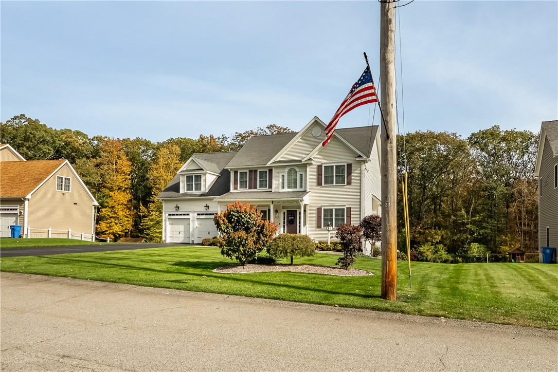 121 Ashbrook Drive Cranston, RI 02921 - Photo 2 of 41