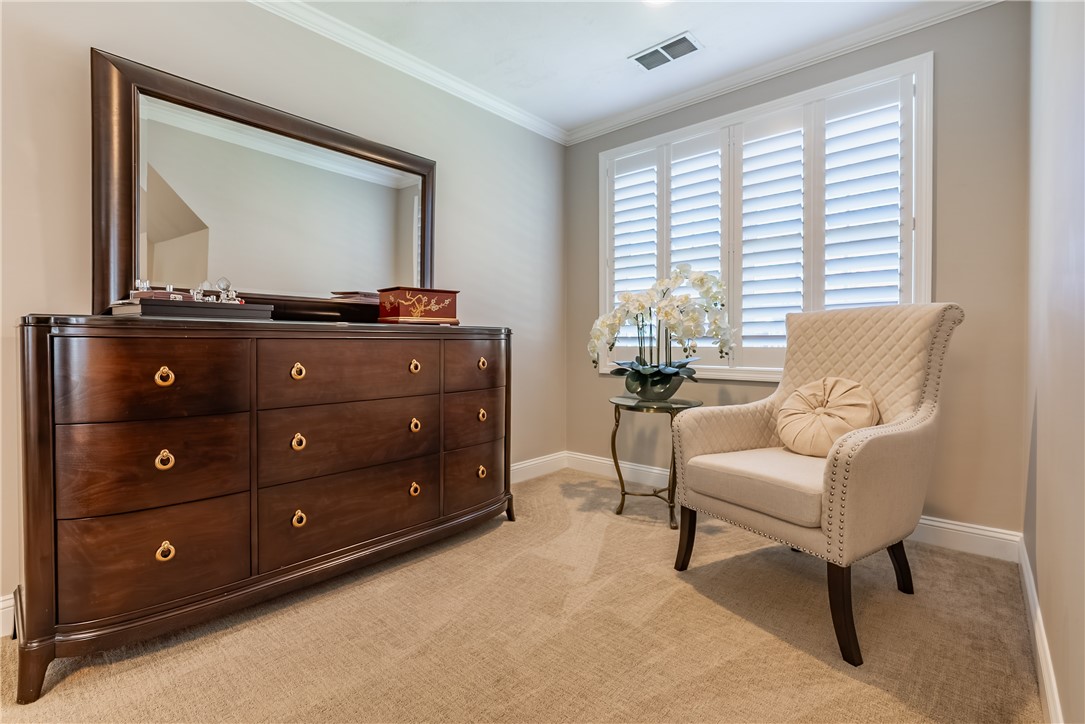 121 Ashbrook Drive Cranston, RI 02921 - Photo 31 of 41