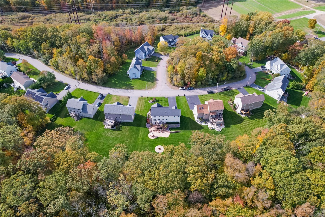 121 Ashbrook Drive Cranston, RI 02921 - Photo 40 of 41