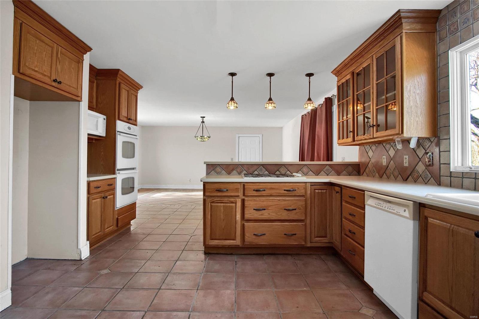 10715 Hickory Flat Road Highland, IL 62249 - Photo 13 of 38