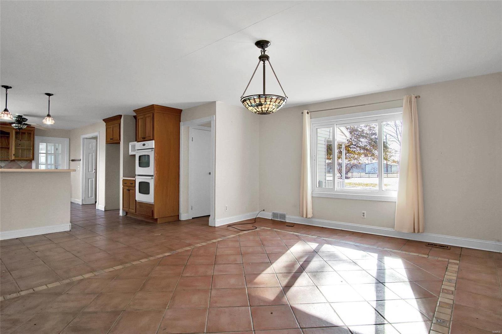 10715 Hickory Flat Road Highland, IL 62249 - Photo 16 of 38