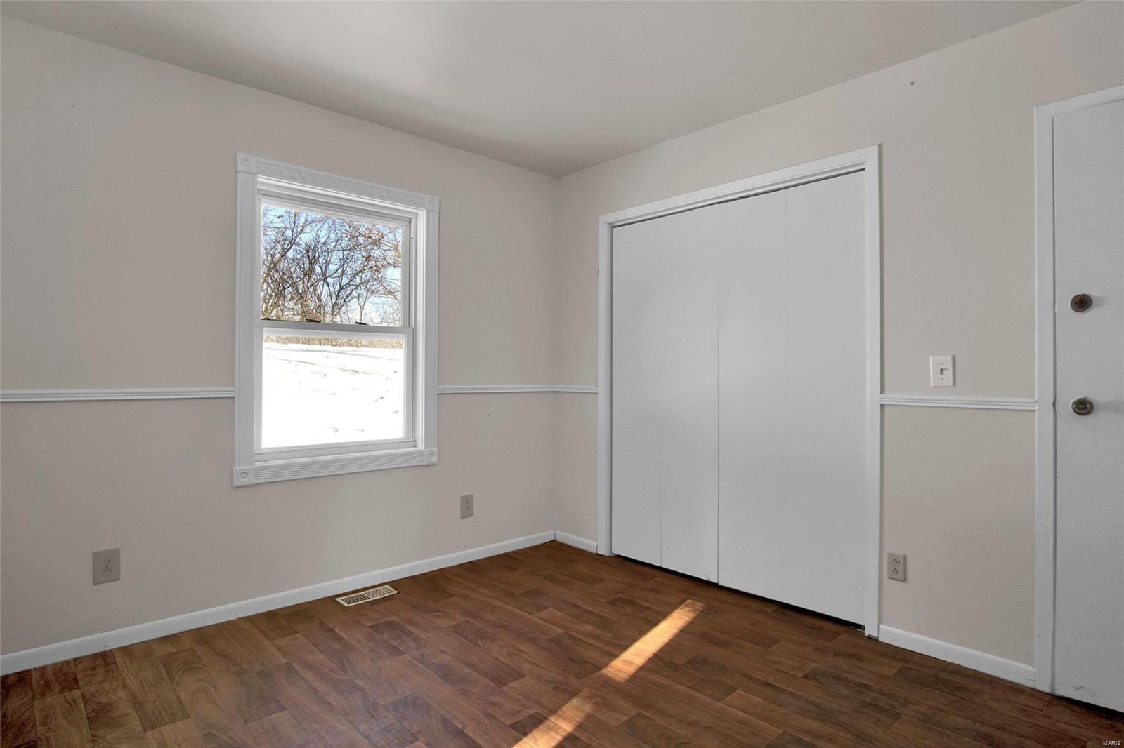 10715 Hickory Flat Road Highland, IL 62249 - Photo 19 of 38