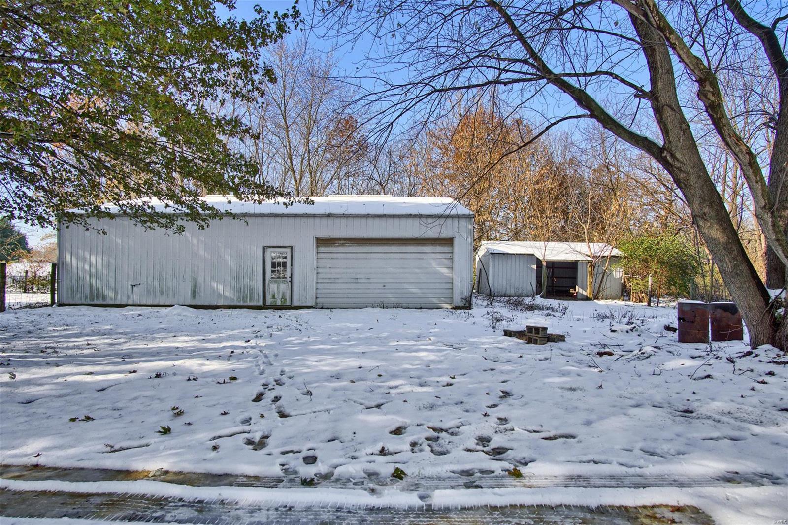 10715 Hickory Flat Road Highland, IL 62249 - Photo 31 of 38