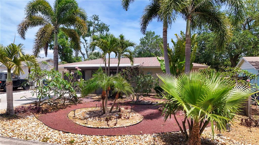 5135 101st Street North St. Petersburg, FL 33708 - Photo 3 of 46 a view of a backyard