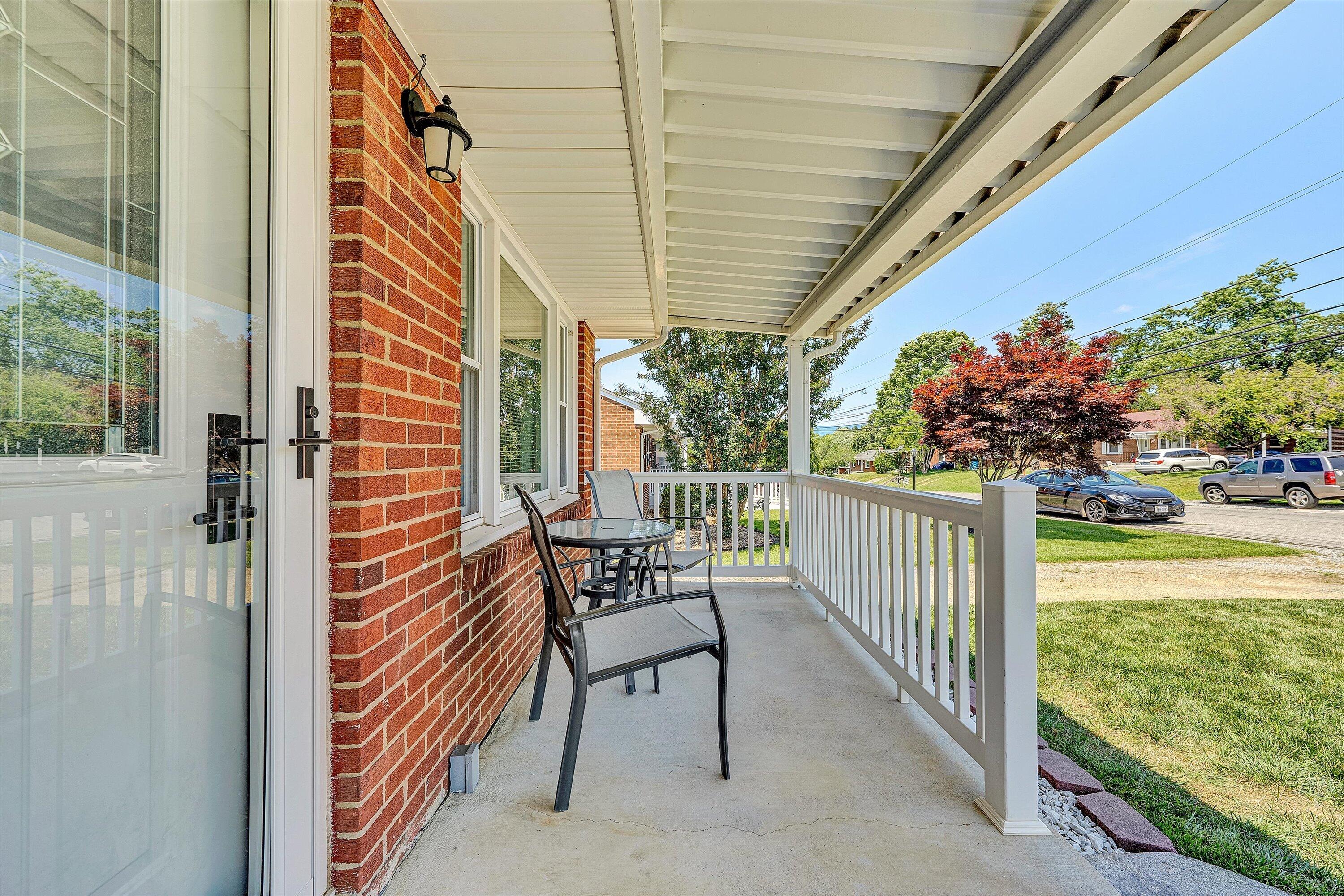 4928 Pomeroy Road Northwest Roanoke, VA 24017 - Photo 4 of 36 04-SGP-01969