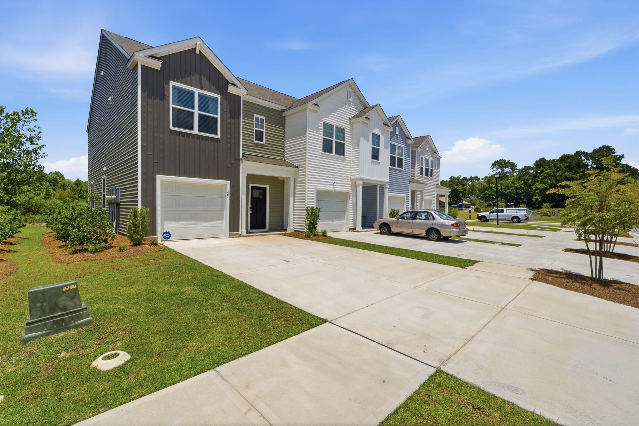 125 Yarrow Way Moncks Corner, SC 29461 - Photo 3 of 42 End-unit Townhouse