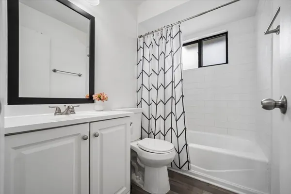 $215,000 | 108 South 14th Street, Unit 108, St. Charles, IL 60174