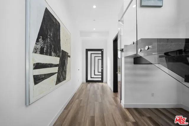 $8,500 | 5812 Willis Avenue, Sherman Oaks, CA 91411