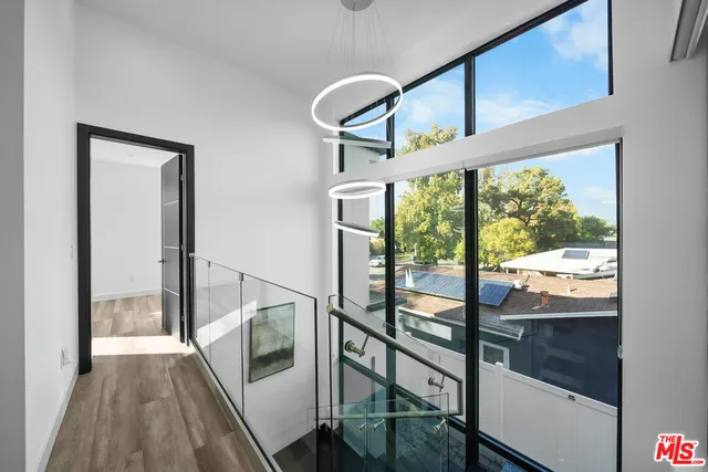 $8,500 | 5812 Willis Avenue, Sherman Oaks, CA 91411