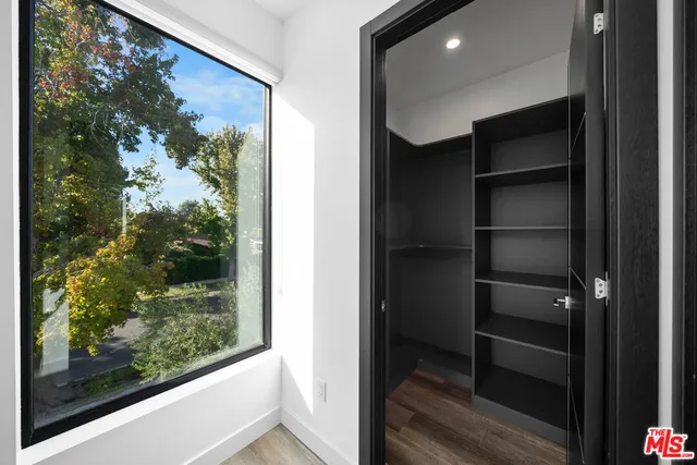 $8,500 | 5812 Willis Avenue, Sherman Oaks, CA 91411