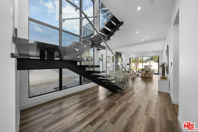 $8,500 | 5812 Willis Avenue, Sherman Oaks, CA 91411