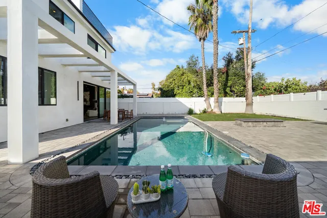 $8,500 | 5812 Willis Avenue, Sherman Oaks, CA 91411