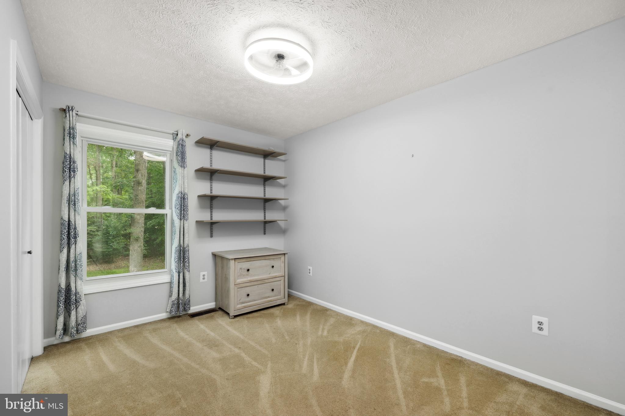 8170 Sinclair Mill Road Manassas, VA 20112 - Photo 23 of 45