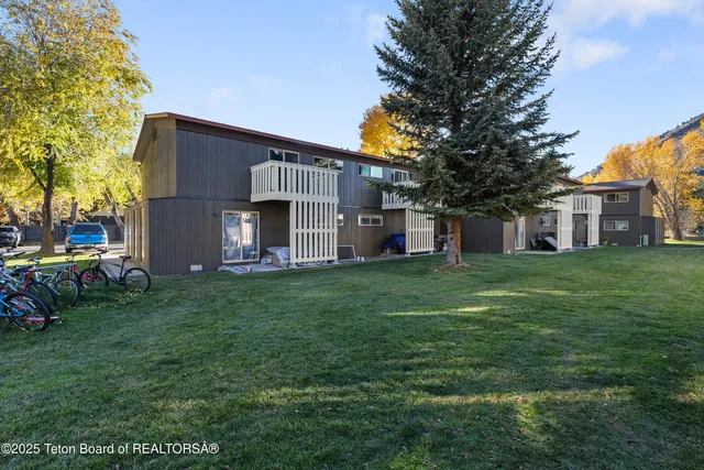 $725,000 | 750 Powderhorn Lane, Unit K4, Jackson, WY 83001