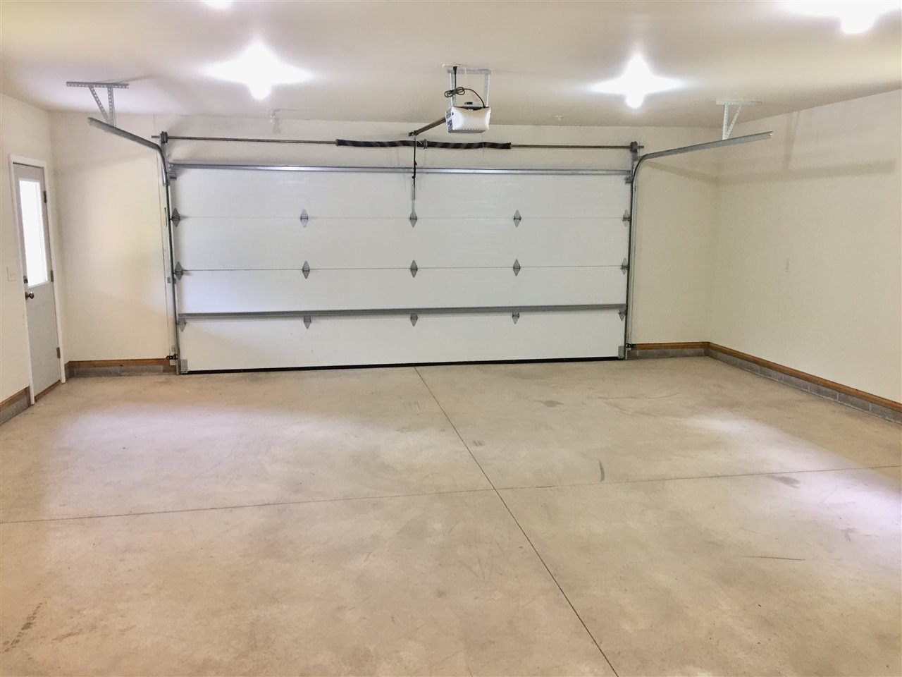 102 Adams Road Frankfort, MI 49635 - Photo 23 of 34 1875364-22.JPG