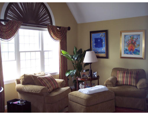 1 Connelly Hill Road Hopkinton, MA 01748 - Photo 16 of 30 Gallery Image 16
