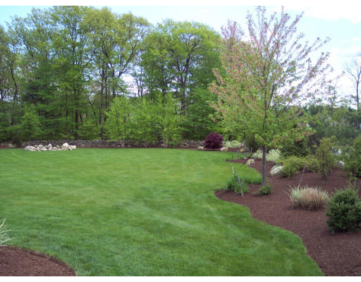 1 Connelly Hill Road Hopkinton, MA 01748 - Photo 28 of 30 Gallery Image 28