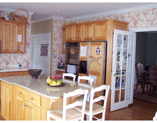 1 Connelly Hill Road Hopkinton, MA 01748 - Photo 3 of 30 Gallery Image 3