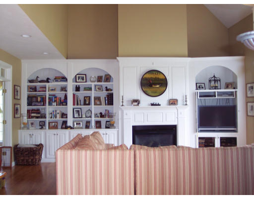 1 Connelly Hill Road Hopkinton, MA 01748 - Photo 6 of 30 Gallery Image 6