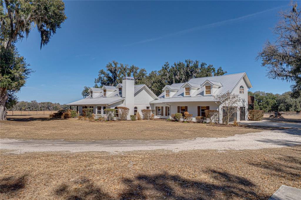 808 Old Welcome Road Lithia, FL 33547 - Photo 2 of 92 Gallery Image 2