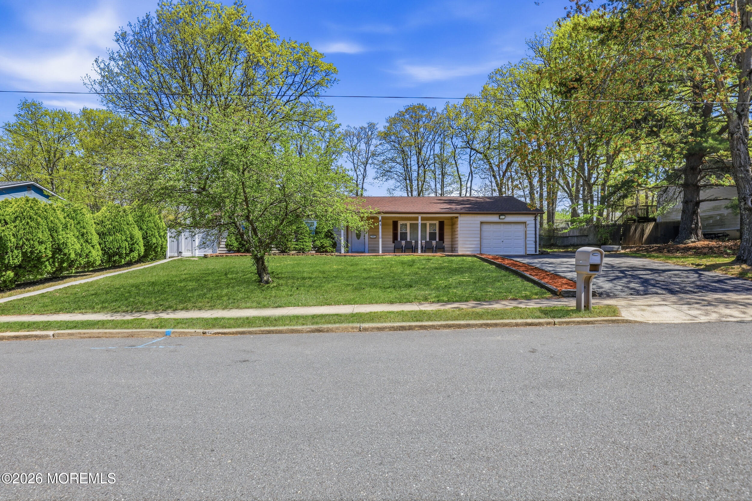 41 Marginal Road Jackson, NJ 08527 - Photo 2 of 28 1_img_3043 (1)