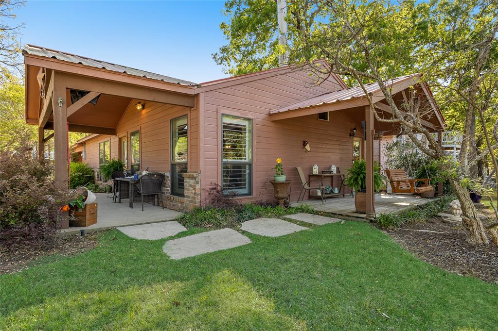 1128 Doe Run Road Tool, TX 75143 - Photo 4 of 33