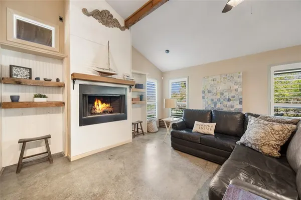 $348,000 | 1128 Doe Run Road, Tool, TX 75143