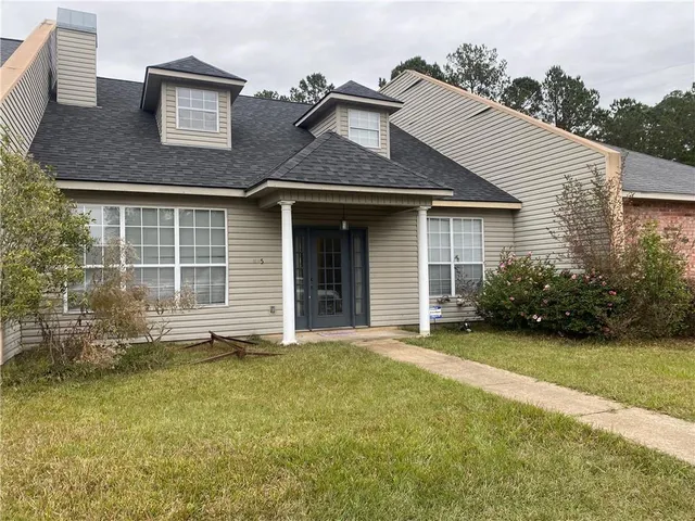$242,000 | 1015 Jennifer's Place, Pineville, LA 71360