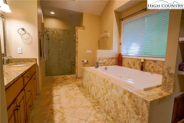 $999,000 | 123 Laura Avenue, West Jefferson, NC 28694