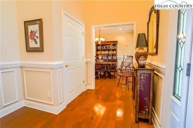 $999,000 | 123 Laura Avenue, West Jefferson, NC 28694