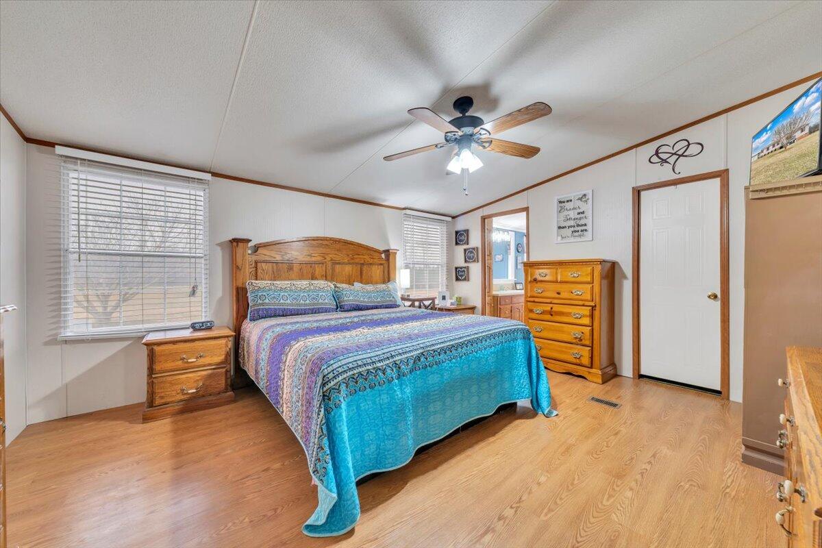 627-641 Novelty Road Penhook, VA 24137 - Photo 25 of 64 032-MIB00479
