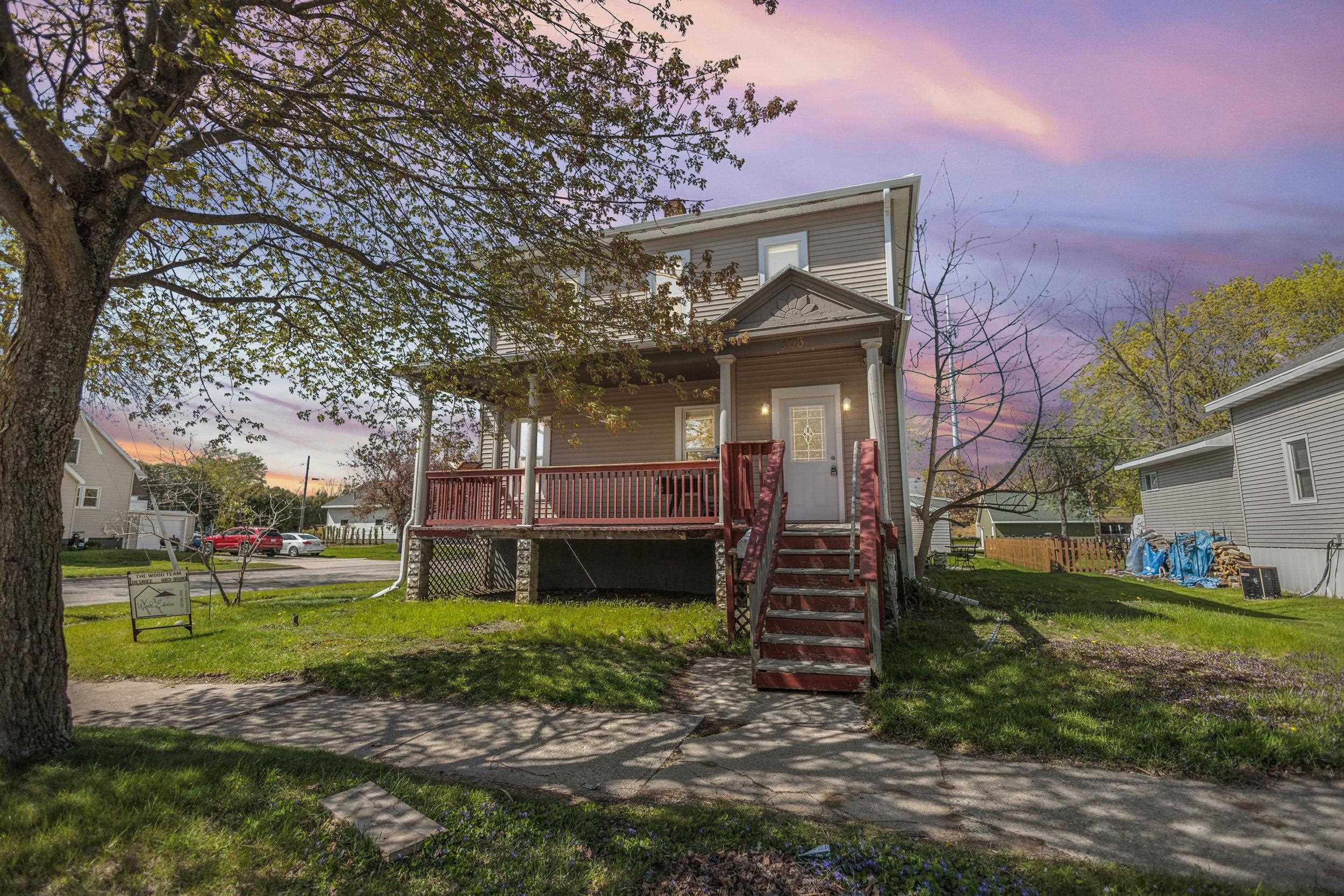 303 Congress Street Oconto, WI 54153 - Photo 3 of 46