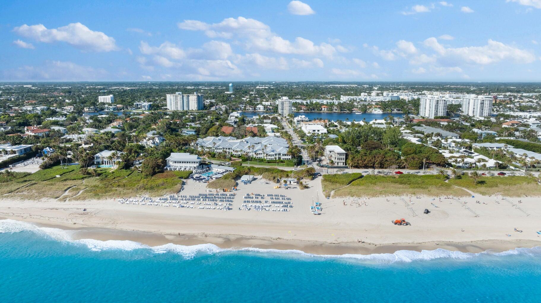 410 Venetian Drive Delray Beach, FL 33483 - Photo 1 of 28 a view of a city