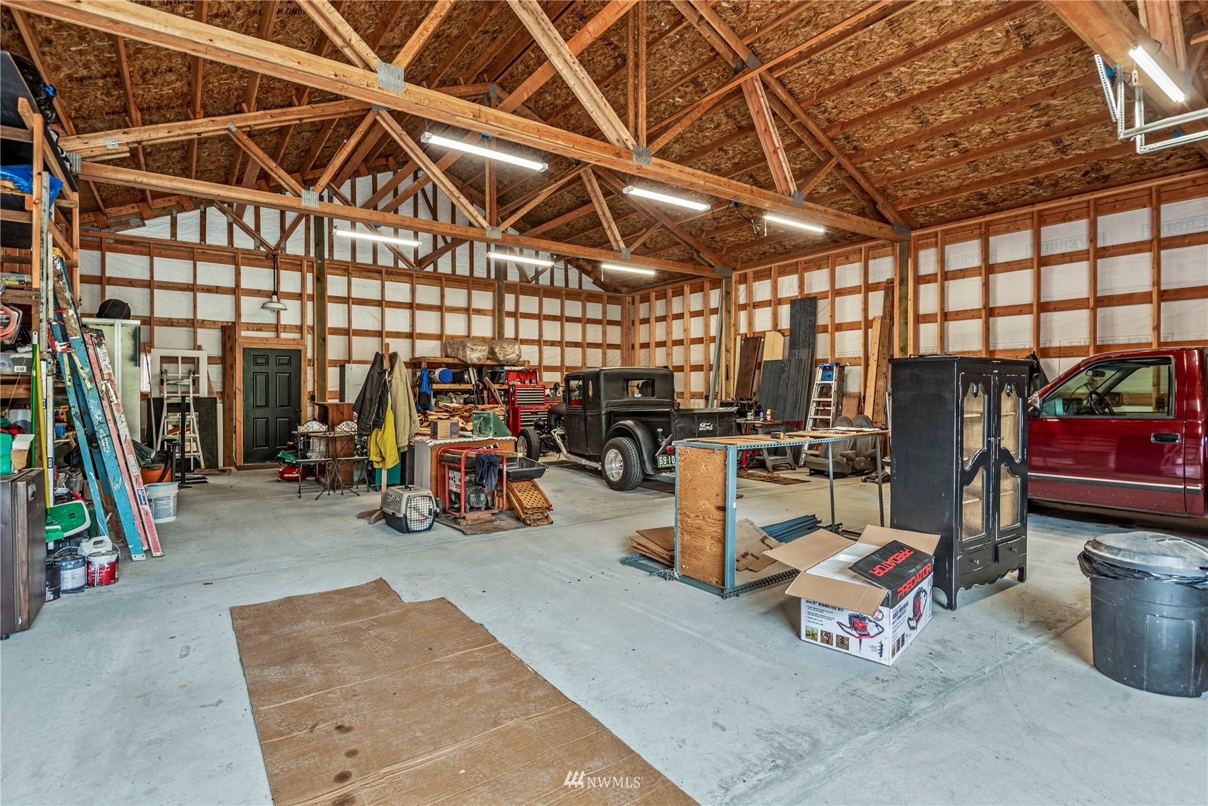 810 Logan Hill Road Chehalis, WA 98532 - Photo 23 of 39 a view of a room with gym equipment