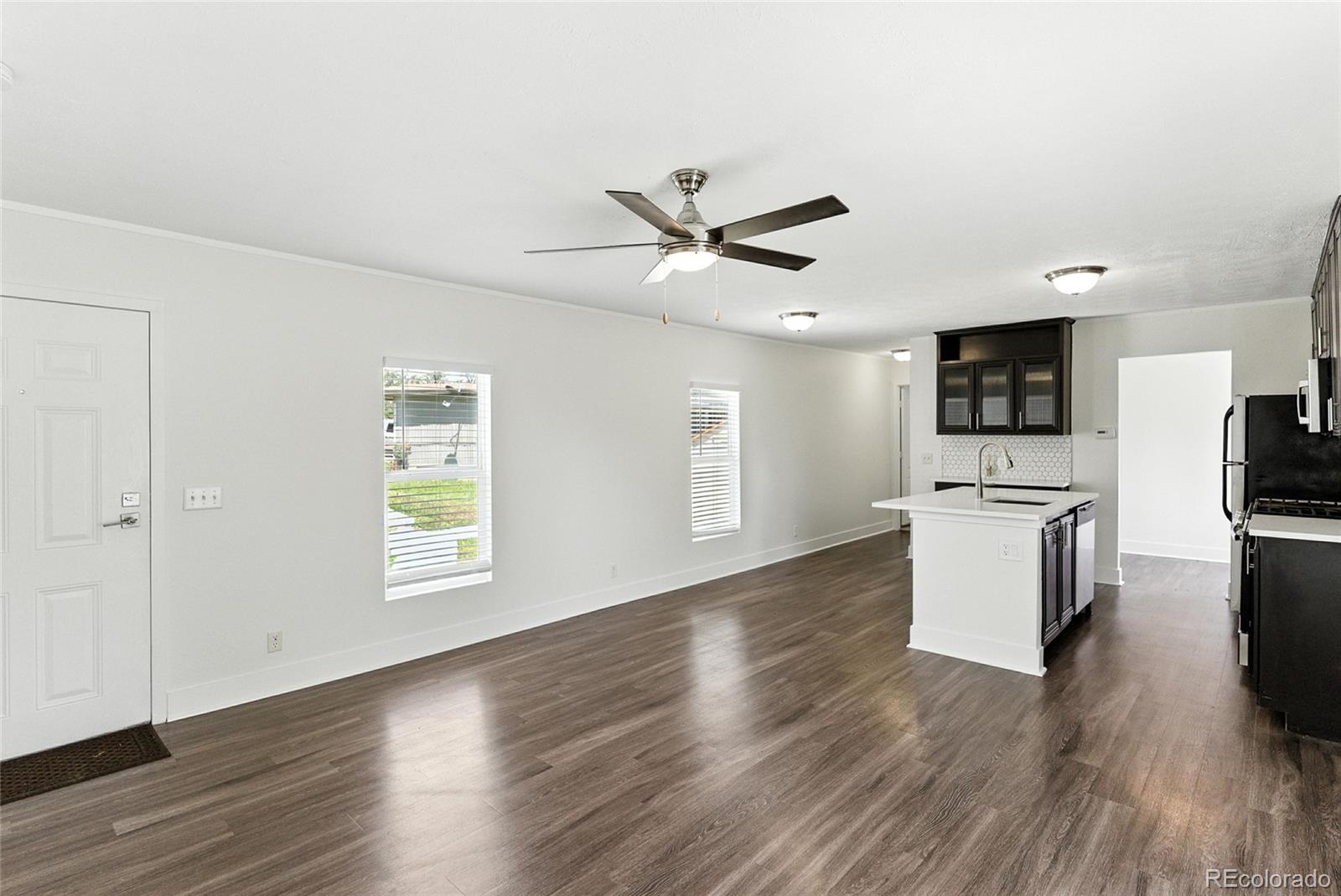 10201 Riverdale Road Thornton, CO 80229 - Photo 9 of 19