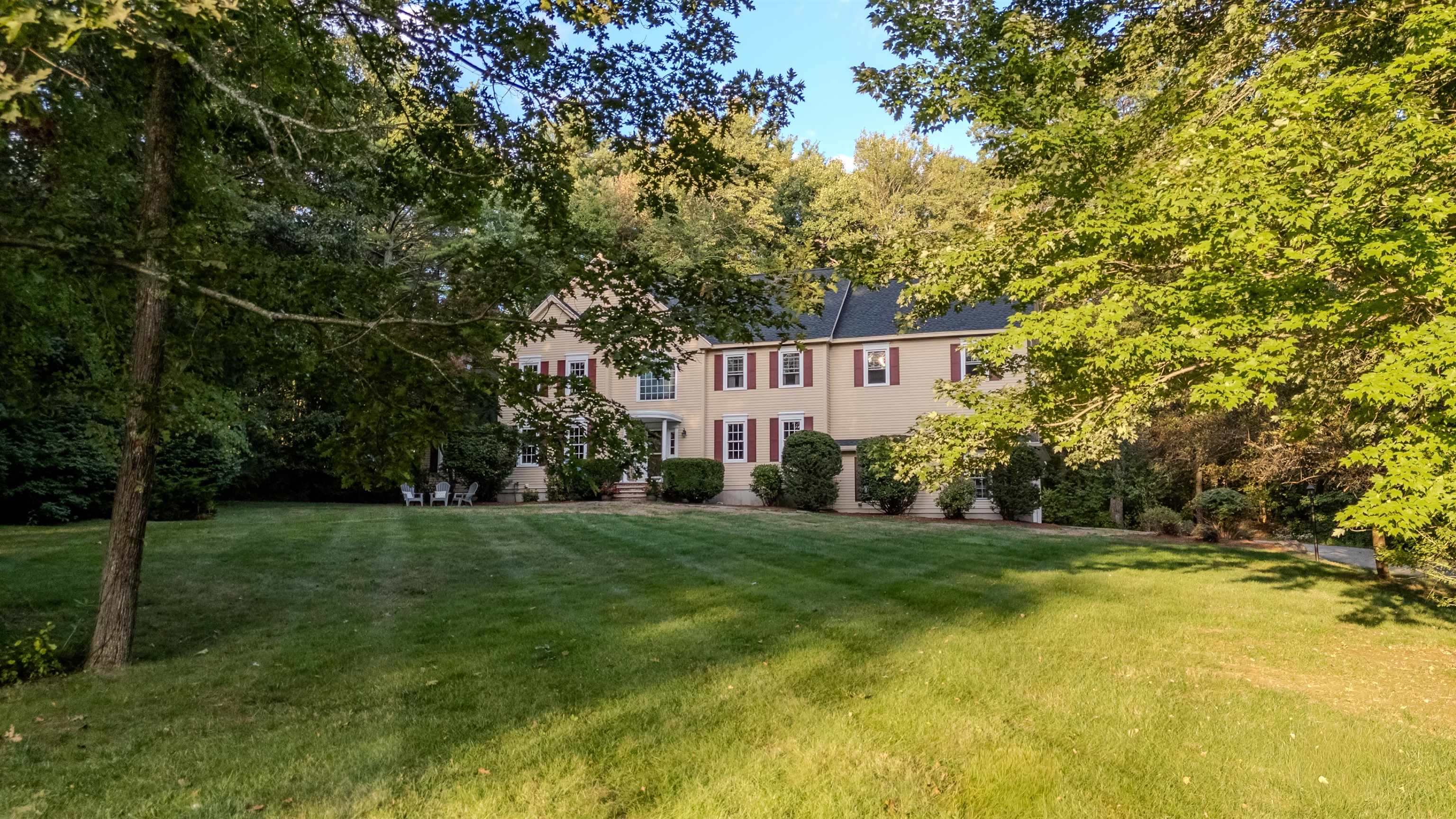 18 Nottingham Road Windham, NH 03087 - Photo 5 of 56