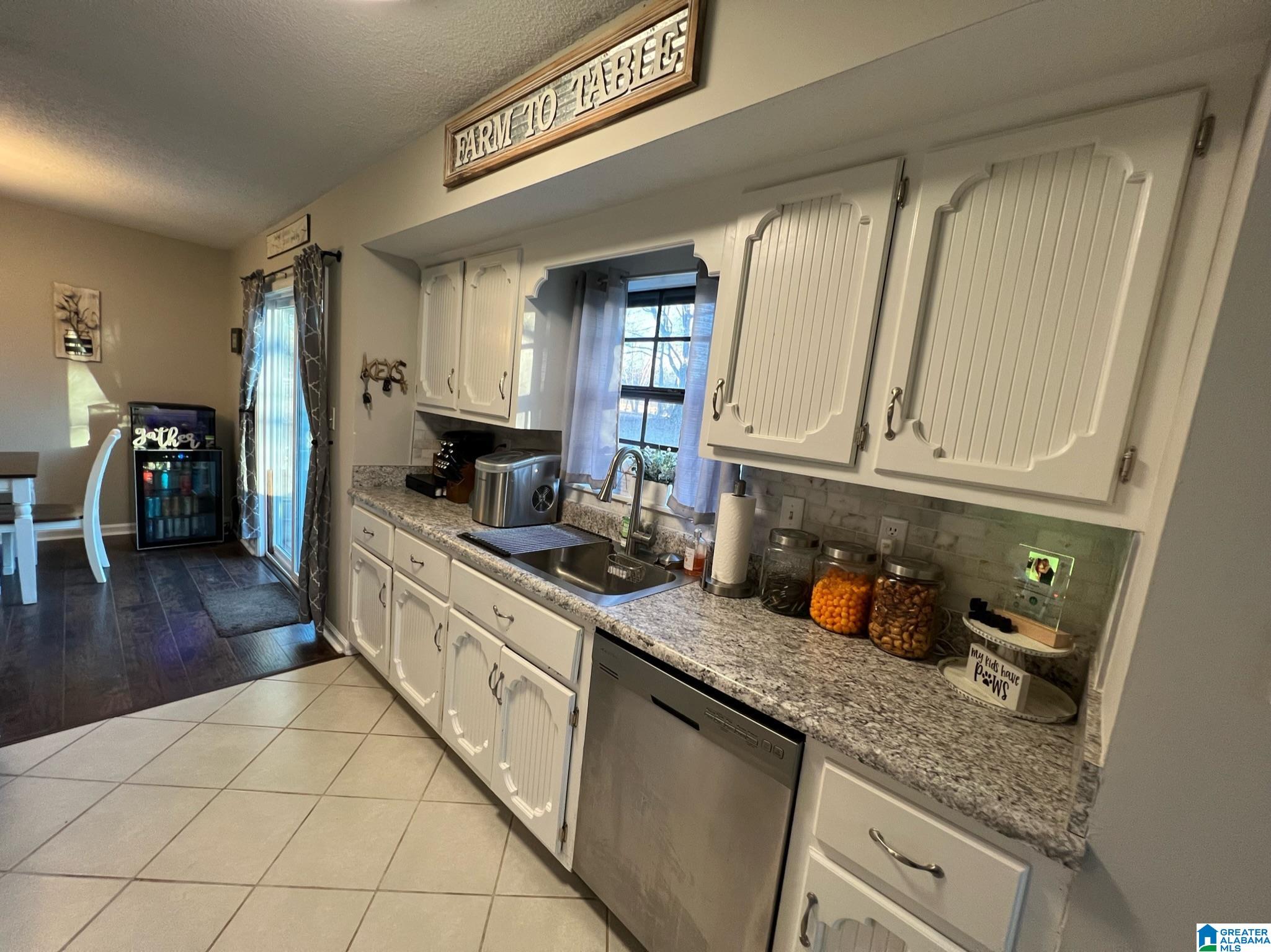 427 Florence Street Bessemer, AL 35023 - Photo 8 of 10