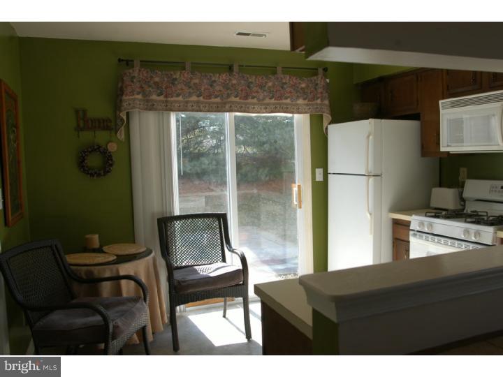 308 Hunters Road Logan Township, NJ 08085 - Photo 13 of 24 Kitchen