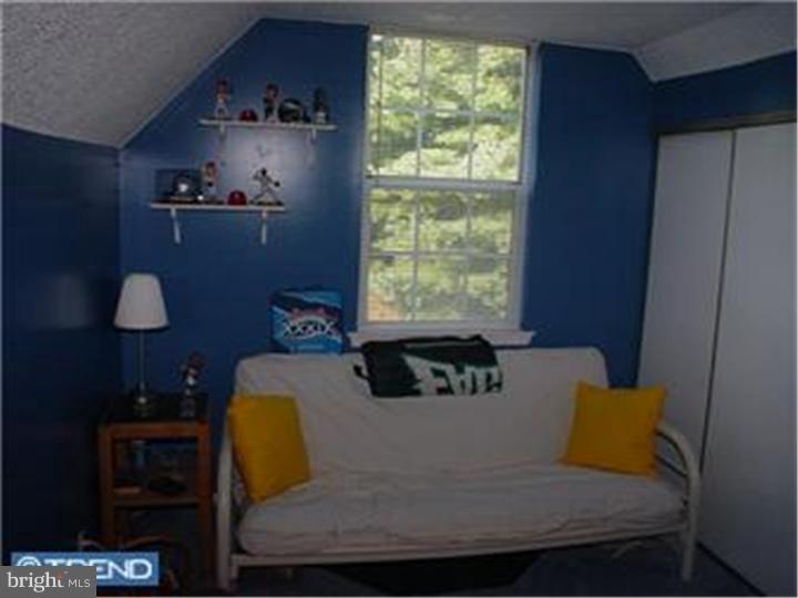 308 Hunters Road Logan Township, NJ 08085 - Photo 21 of 24 Bedroom 3