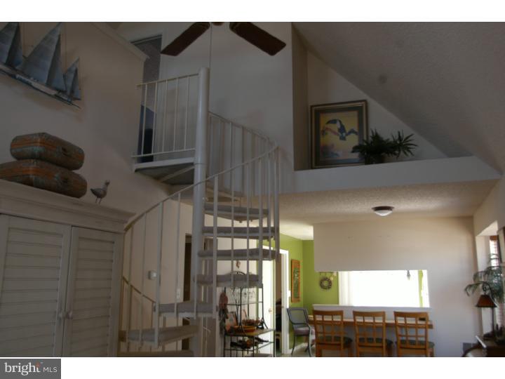 308 Hunters Road Logan Township, NJ 08085 - Photo 6 of 24 View