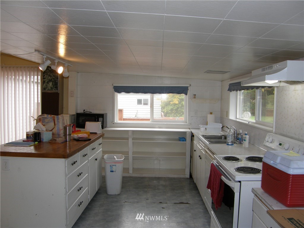 213 Endresen Road Hoquiam, WA 98550 - Photo 11 of 20 Gallery Image 11