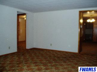 2119 Riverside Drive Huntington, IN 46750 - Photo 5 of 10 Gallery Image 5