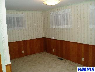 2119 Riverside Drive Huntington, IN 46750 - Photo 8 of 10 Gallery Image 8