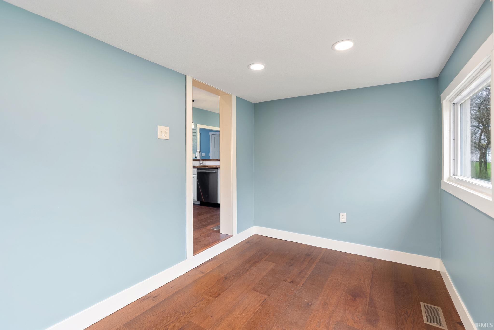 323 South 1st Street Decatur, IN 46733 - Photo 19 of 36